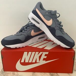 Brand New Nike court vision low.